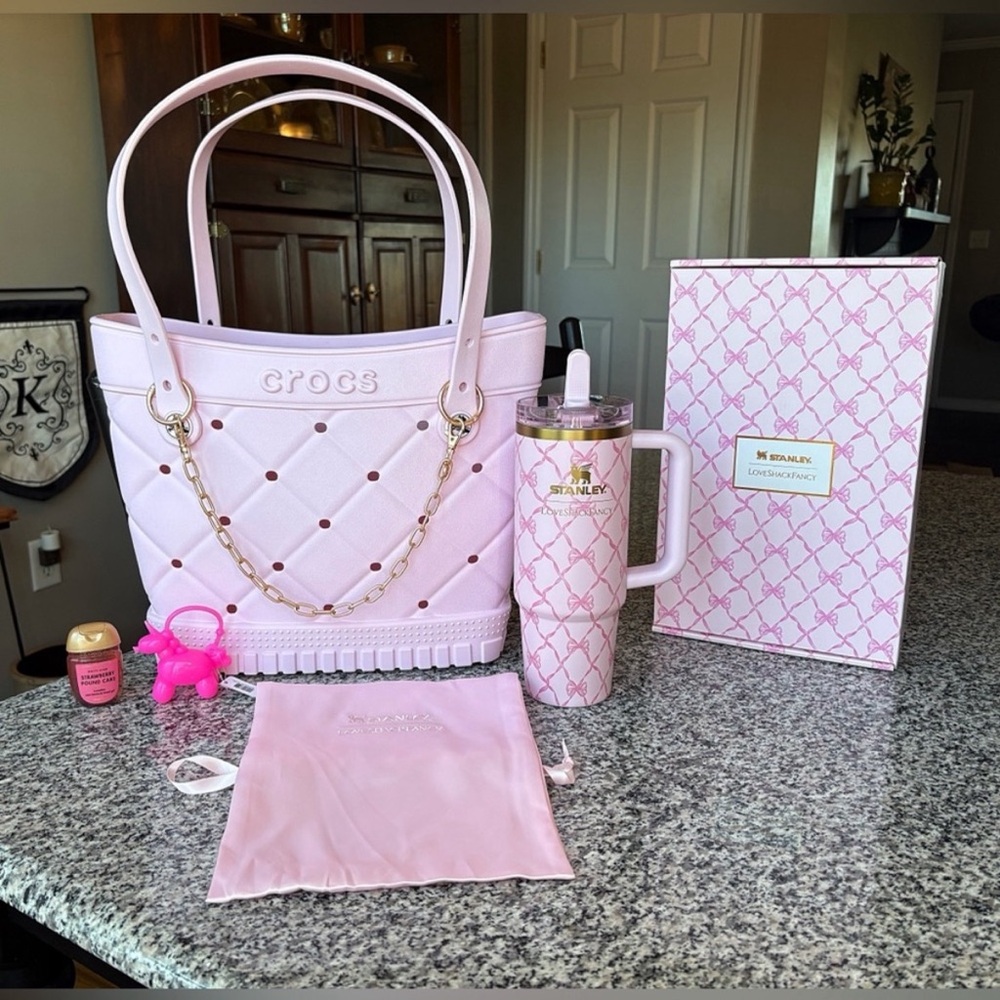♥️💖 FIRM Stanley x LoveShackFancy Protour Ribbon Bow SATIN DRAWSTRING BAG NWT - Picture 9 of 10